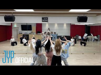 ITZY &quot;CAKE&quot; Stage Preview
